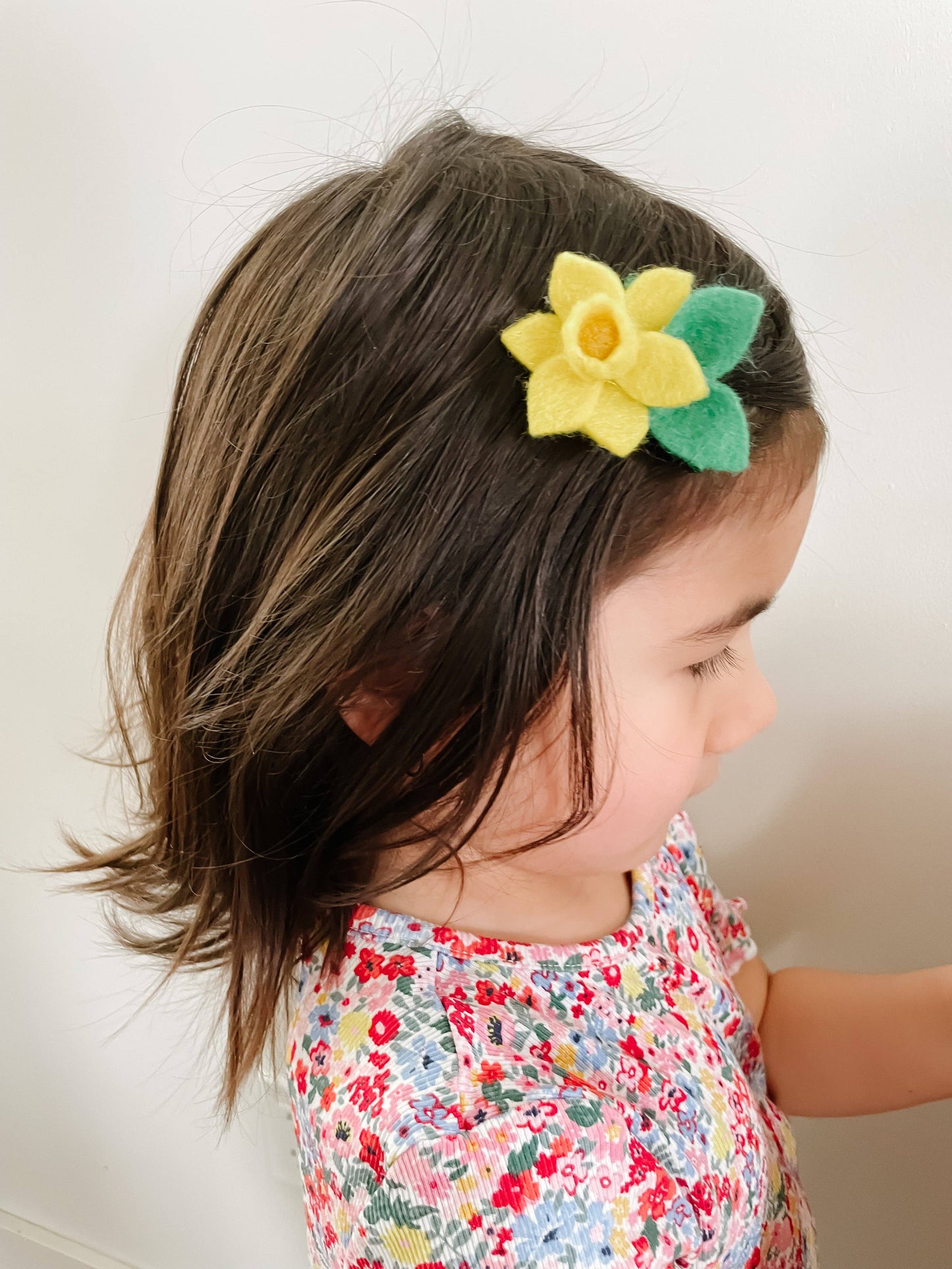 Daffodil Hair Clip l March Birth Month Flower Gift