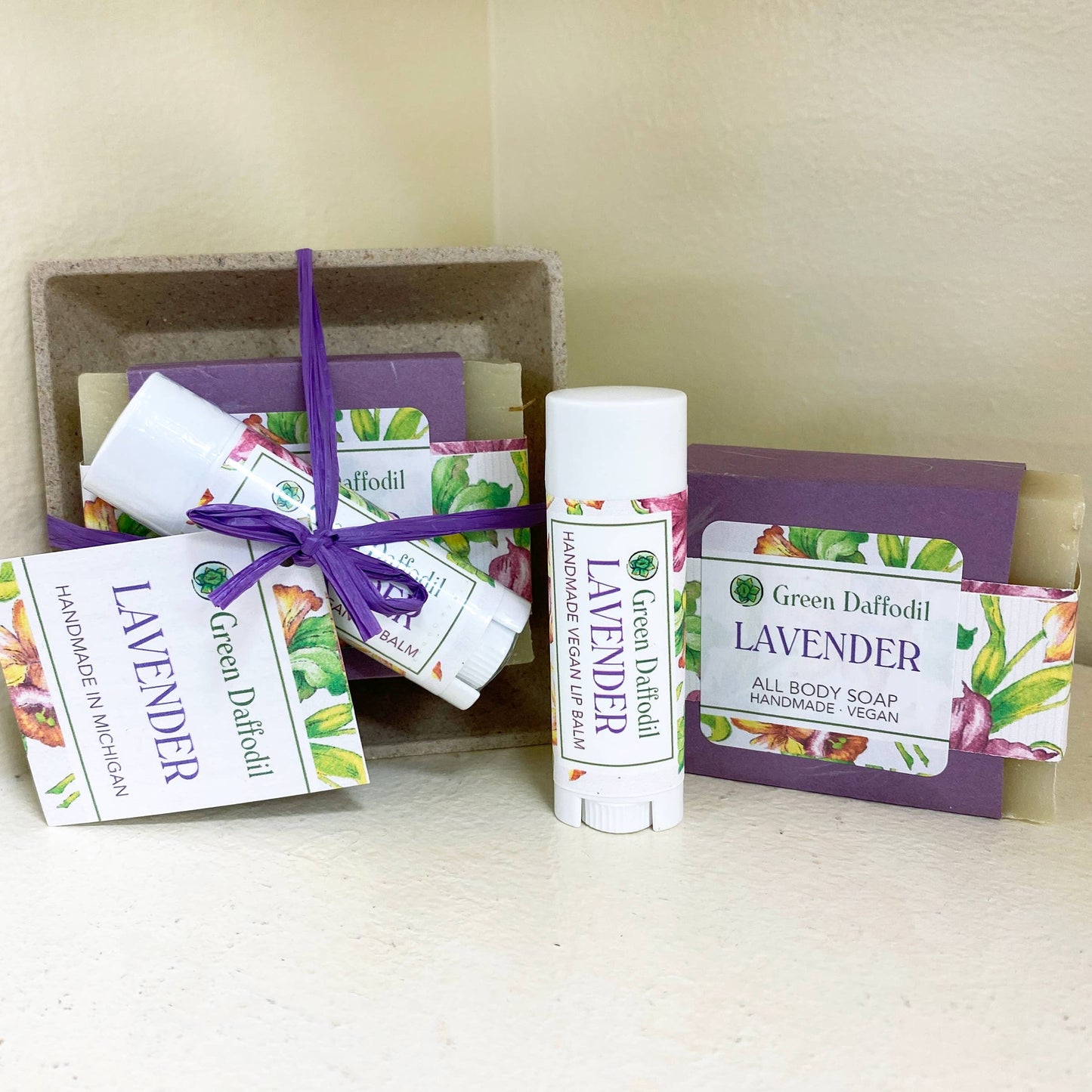 Lavender Soap & Lip Balm Dish Kit - Gift Set