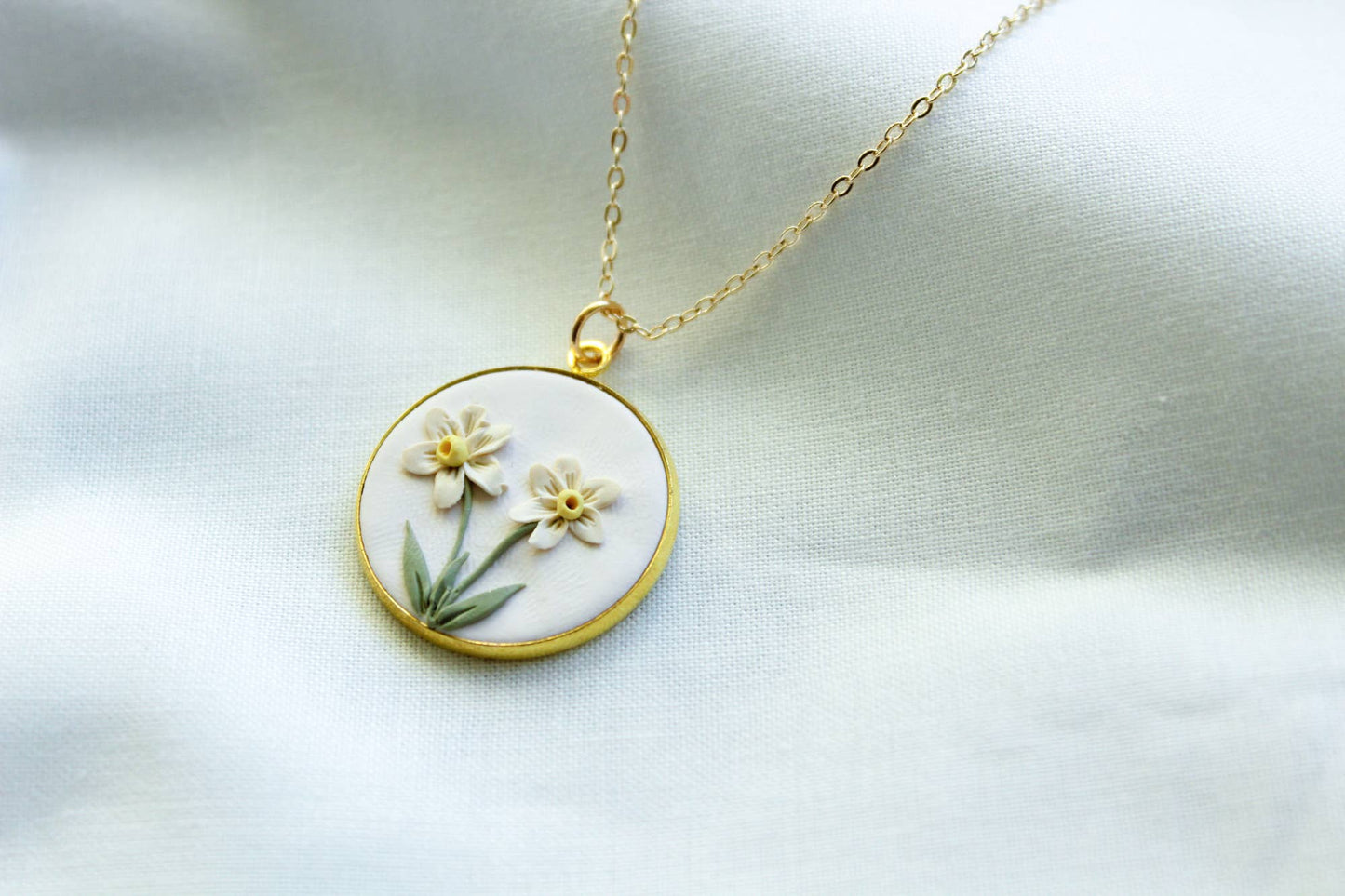 Narcissus, December Birth Flower Necklace